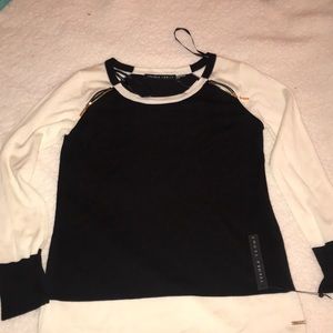 Never before worn Ivanka Trump (brand)  Sweater